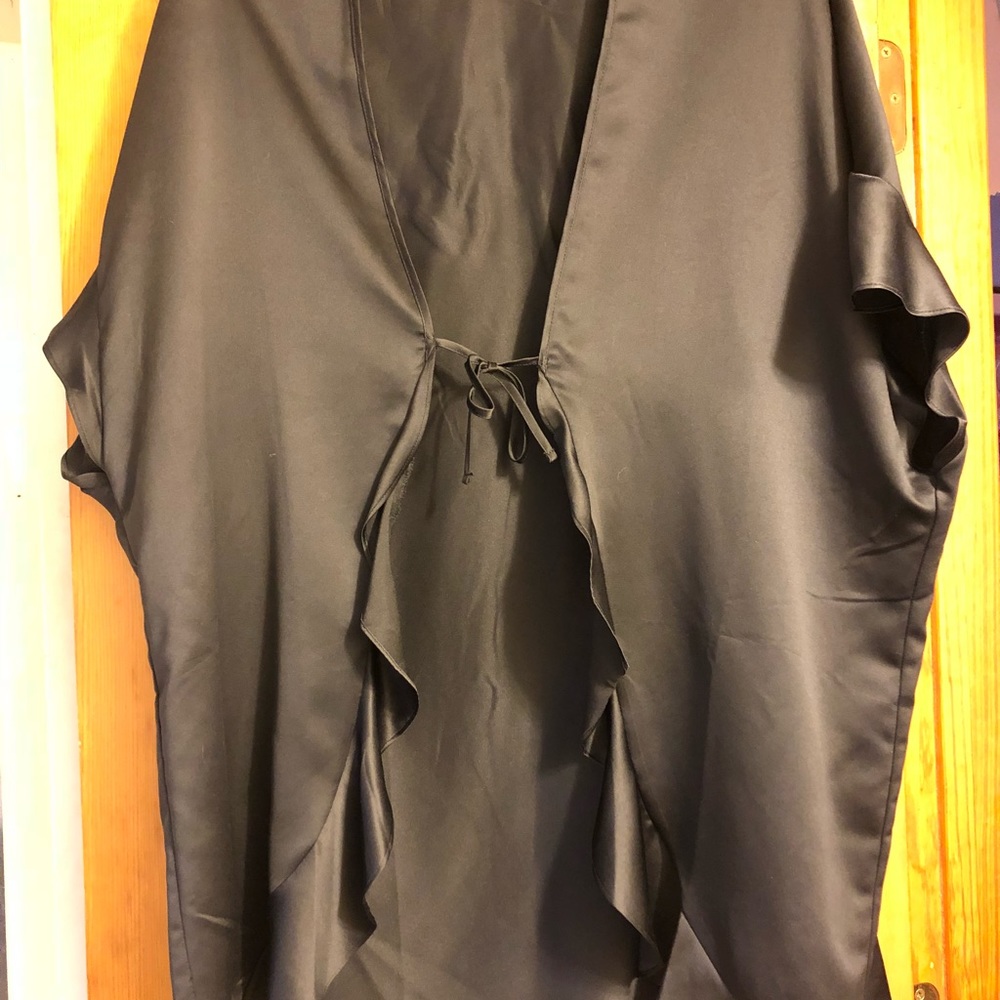 Victoria Secret Robe - Picture 2 of 2
